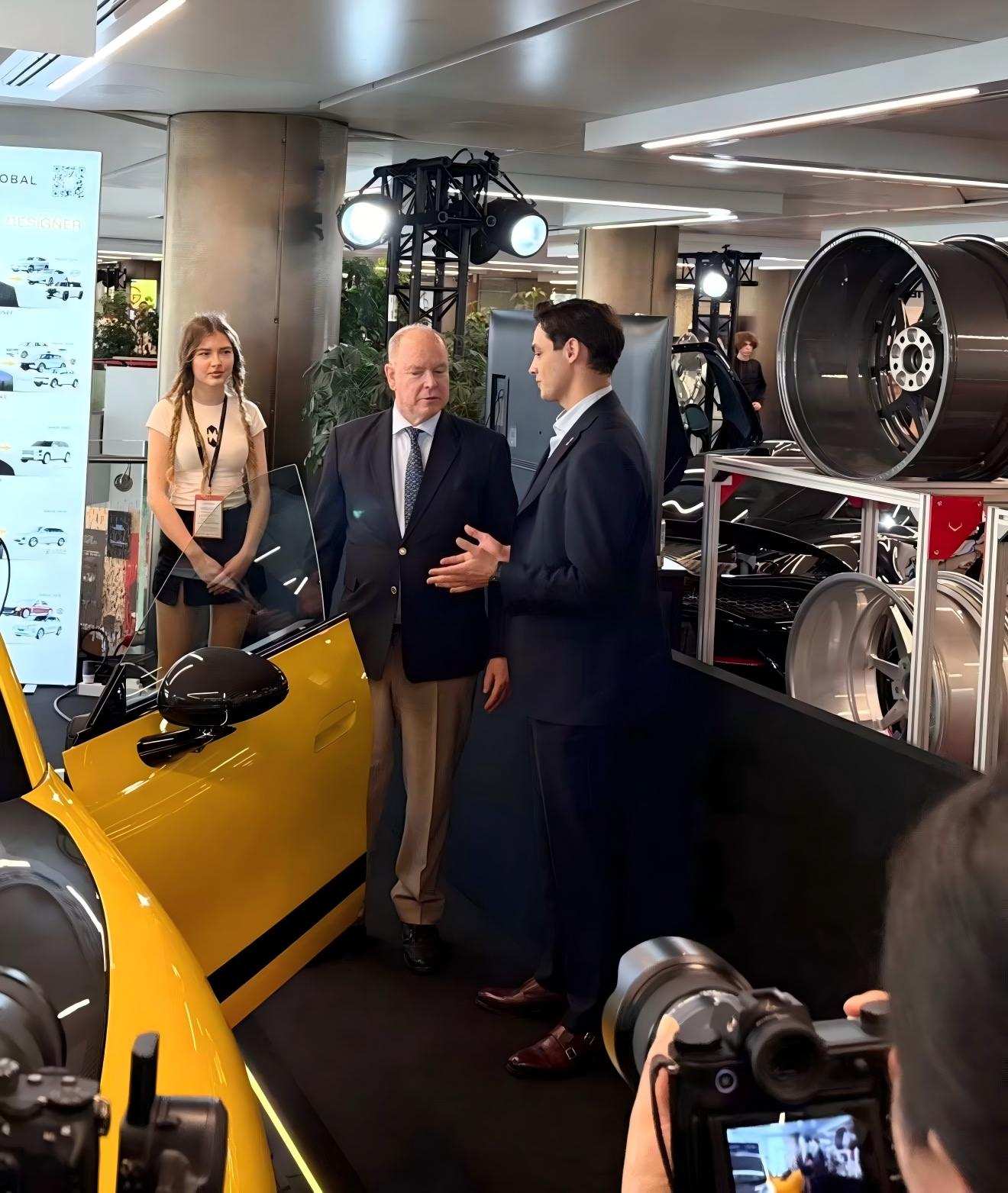 Loingseoireacht Feithicle Leictreach (EV) go dtí an Afraic | Seirbhís Coimeádán Deimhnithe DG
